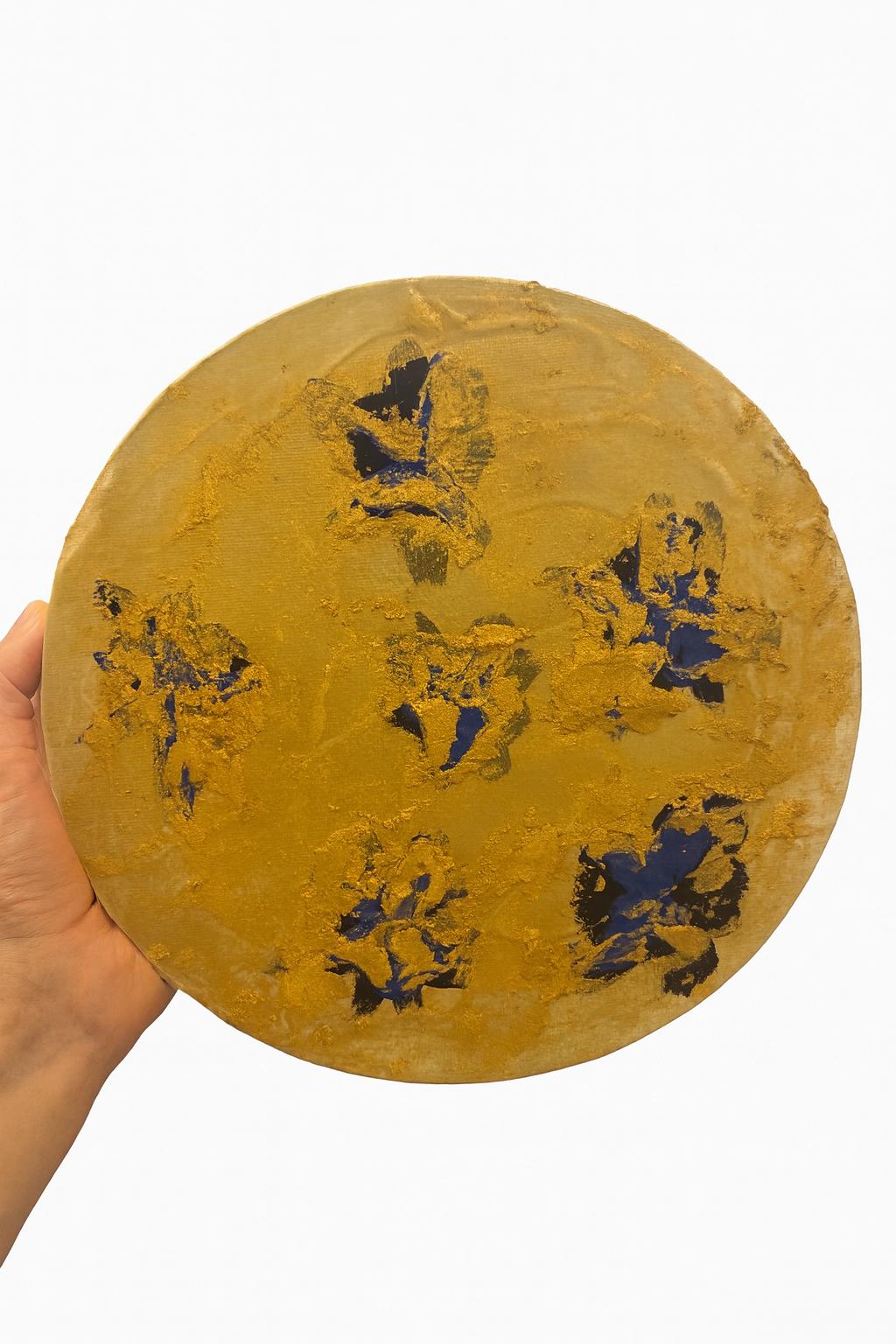 Orbita di fiori blue